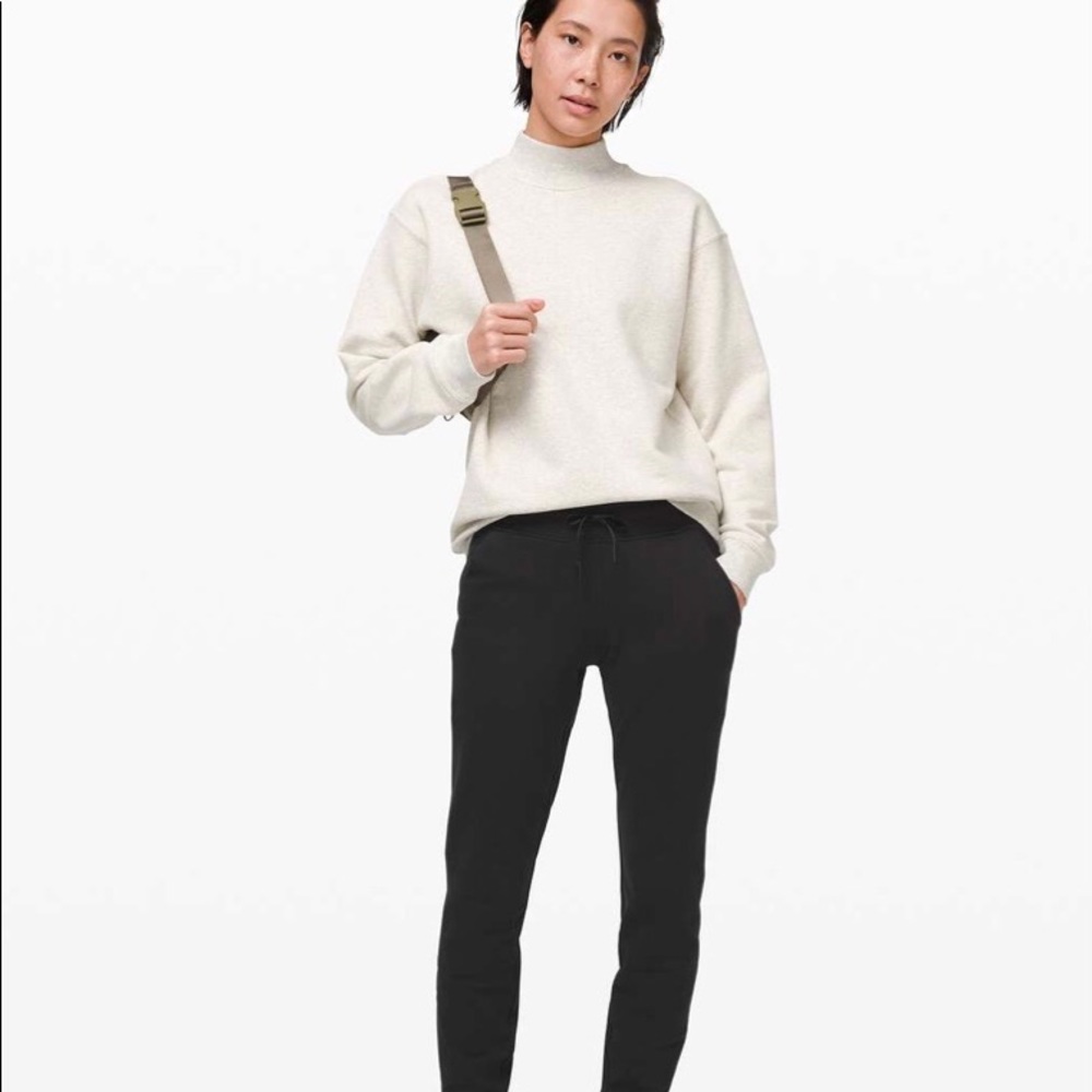 Lululemon ready to fleece jogger